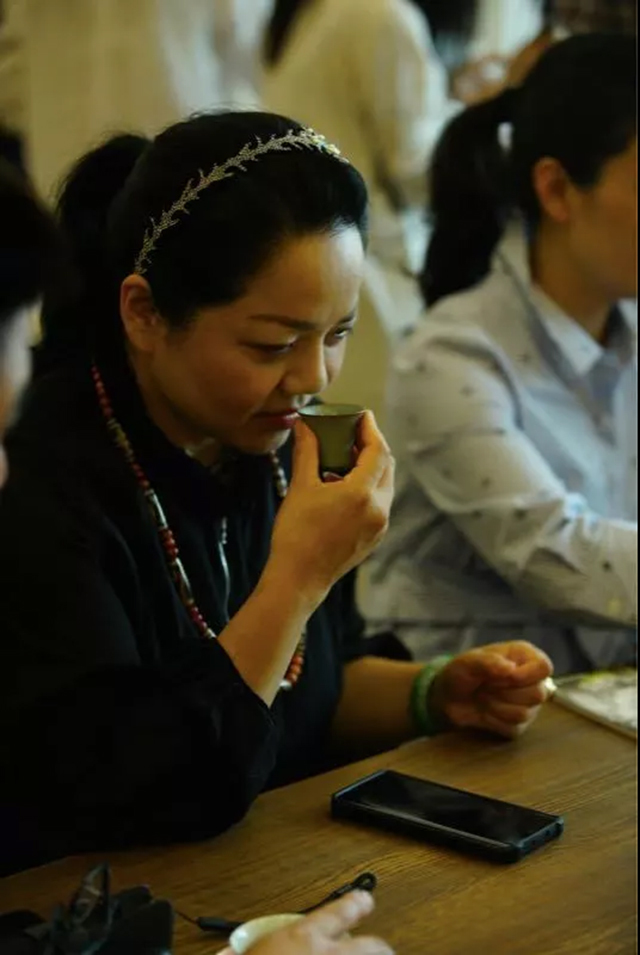 這場七彩云南?超級跨界茶會，呈現(xiàn)了一個高端茶會的樣板，和一種生活方式的共鳴！