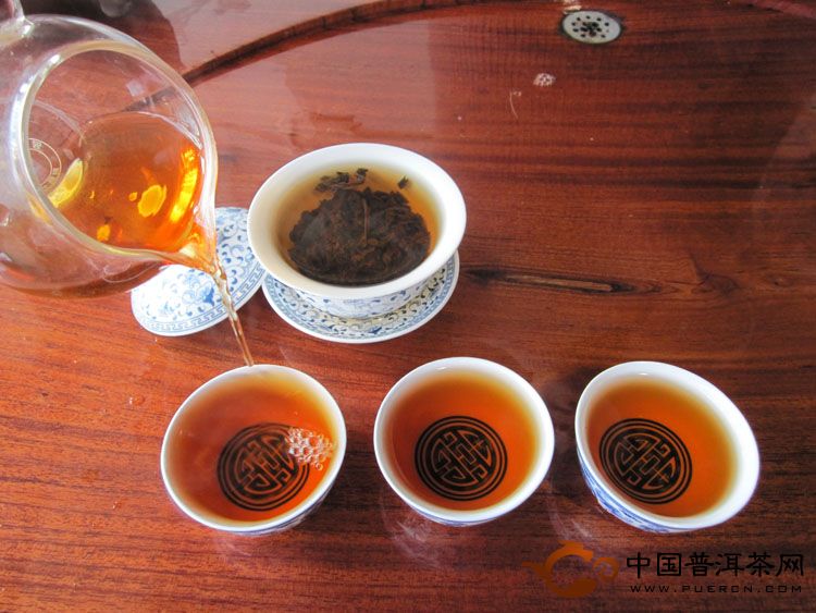 科學(xué)飲用普洱茶 減磅看得見