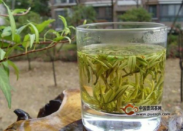 極簡(jiǎn)泡茶