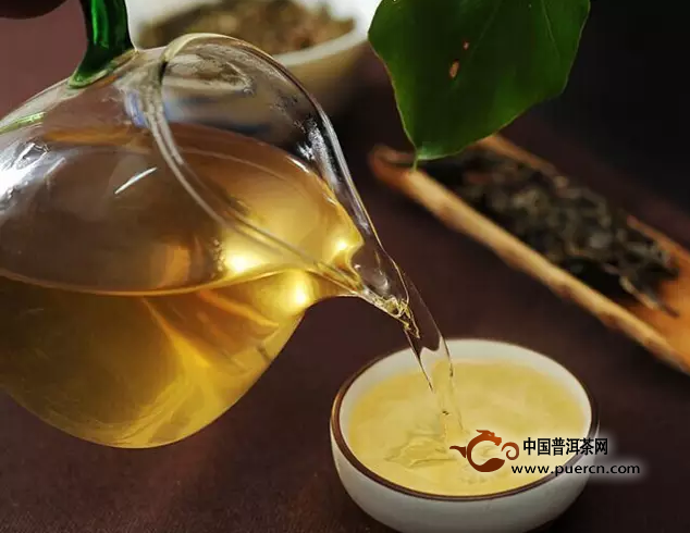 【茶人說茶】究竟什么年份的普洱茶最好喝？